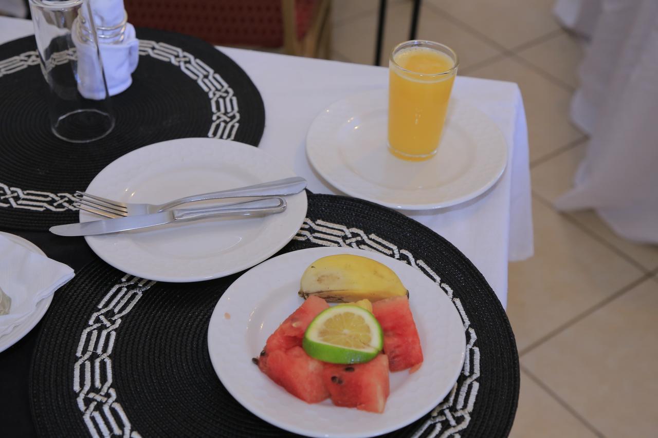 Executive Airport Hotel عنتيبي المظهر الخارجي الصورة