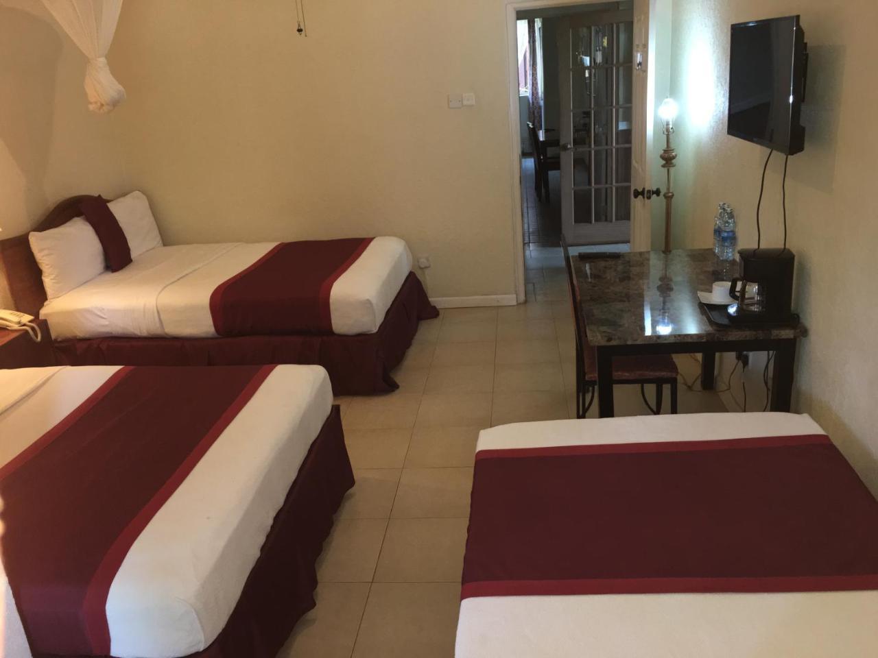 Executive Airport Hotel عنتيبي المظهر الخارجي الصورة